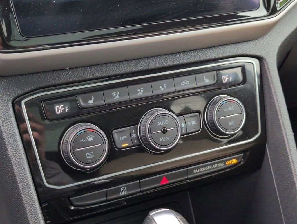 2022 Volkswagen Atlas Cross Sport 3.6L V6 SEL R-Line