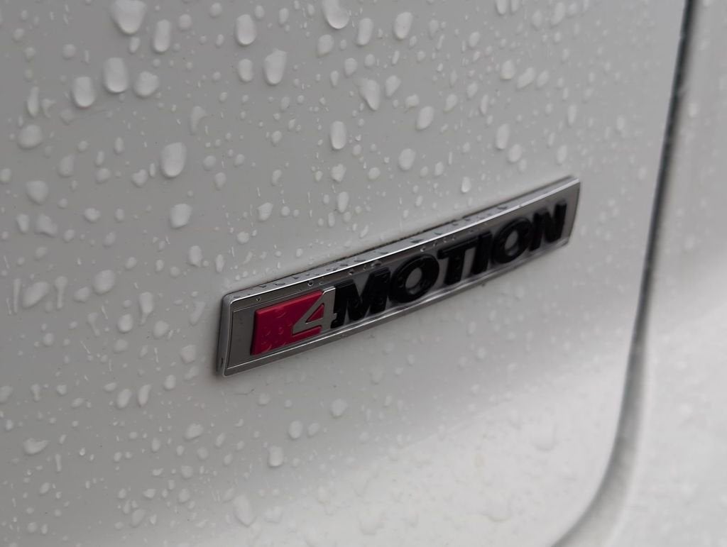 2022 Volkswagen Atlas Cross Sport 3.6L V6 SEL R-Line