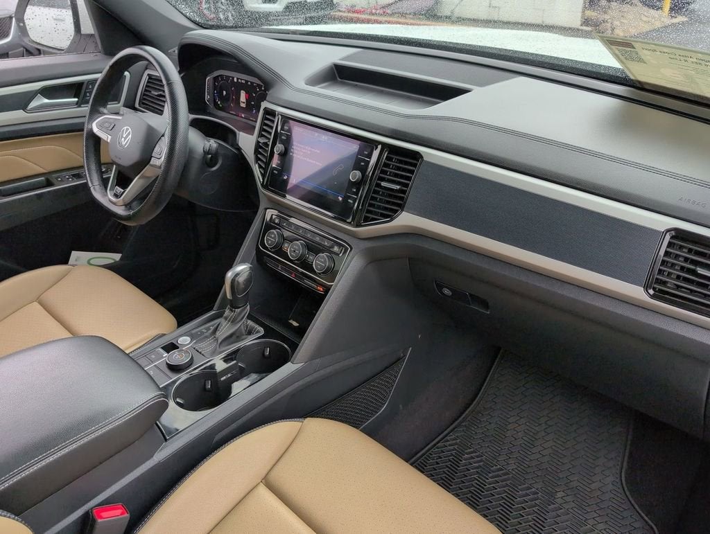 2022 Volkswagen Atlas Cross Sport 3.6L V6 SEL R-Line