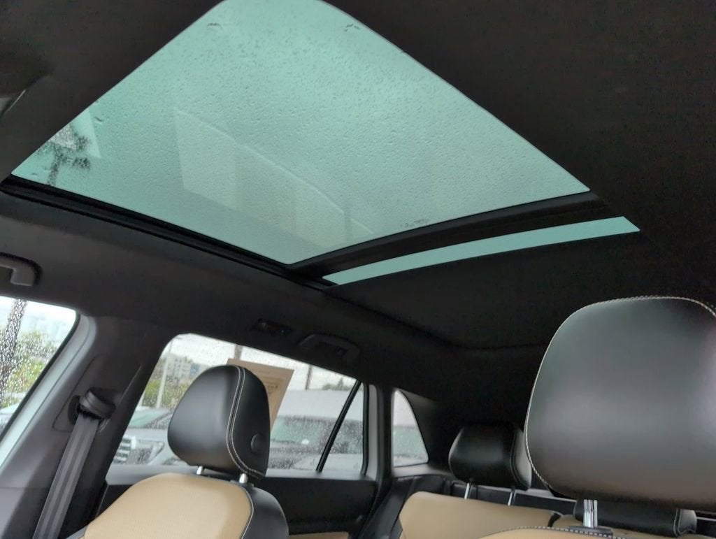 2022 Volkswagen Atlas Cross Sport 3.6L V6 SEL R-Line