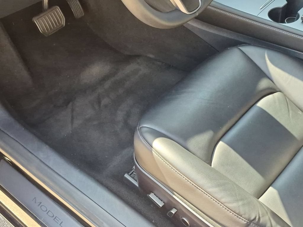 2022 Tesla Model 3 Base