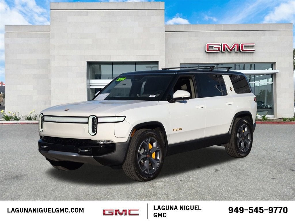 2023 RIVIAN R1S Adventure
