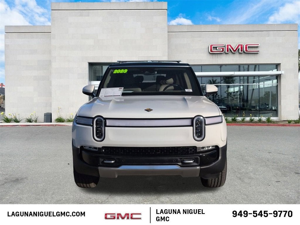 2023 RIVIAN R1S Adventure