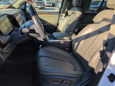 2023 RIVIAN R1S Adventure