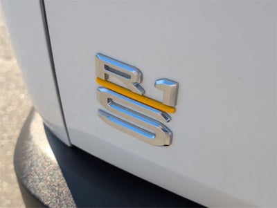 2023 RIVIAN R1S Adventure