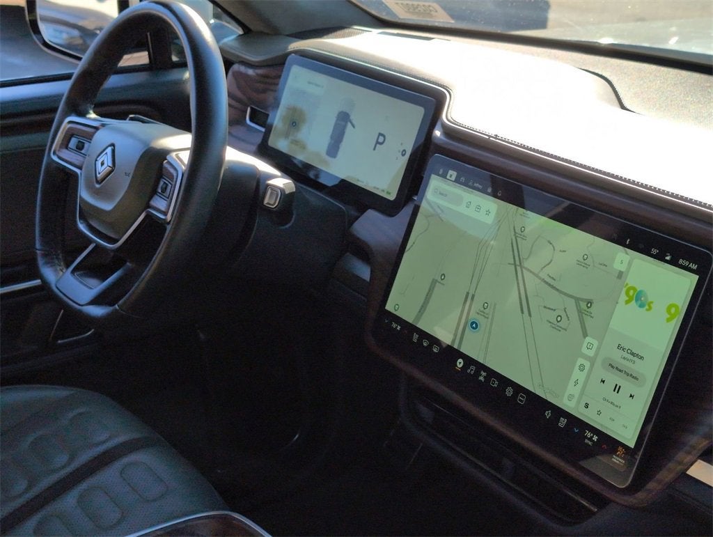 2023 RIVIAN R1S Adventure