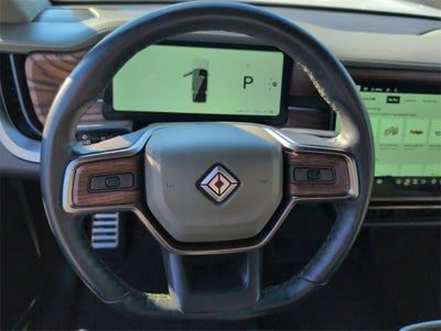 2023 RIVIAN R1S Adventure