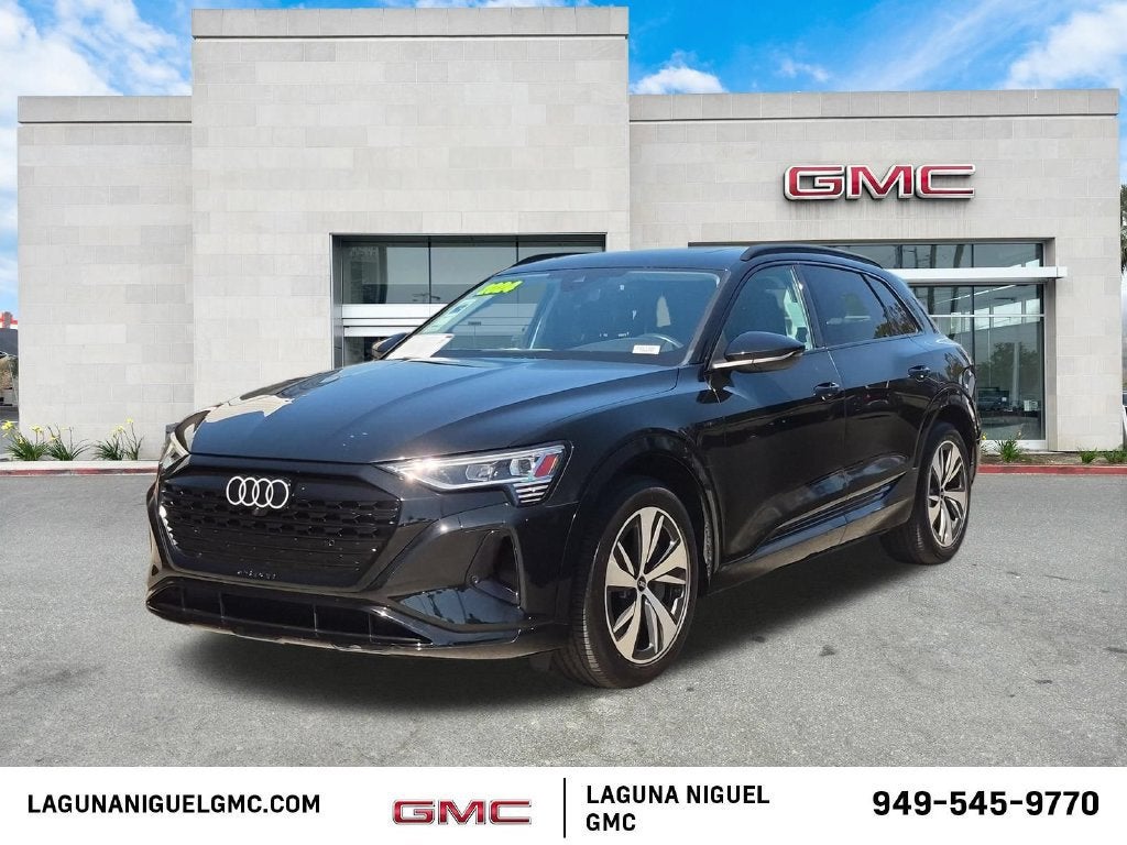 2024 Audi Q8 e-tron Premium