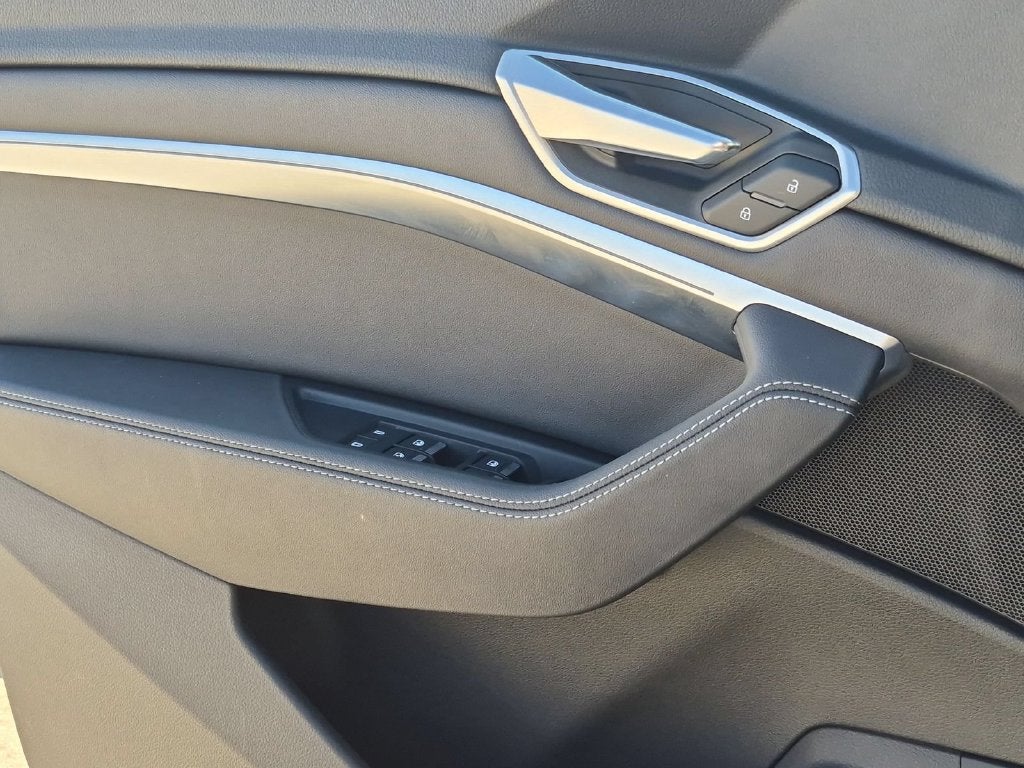 2024 Audi Q8 e-tron Premium