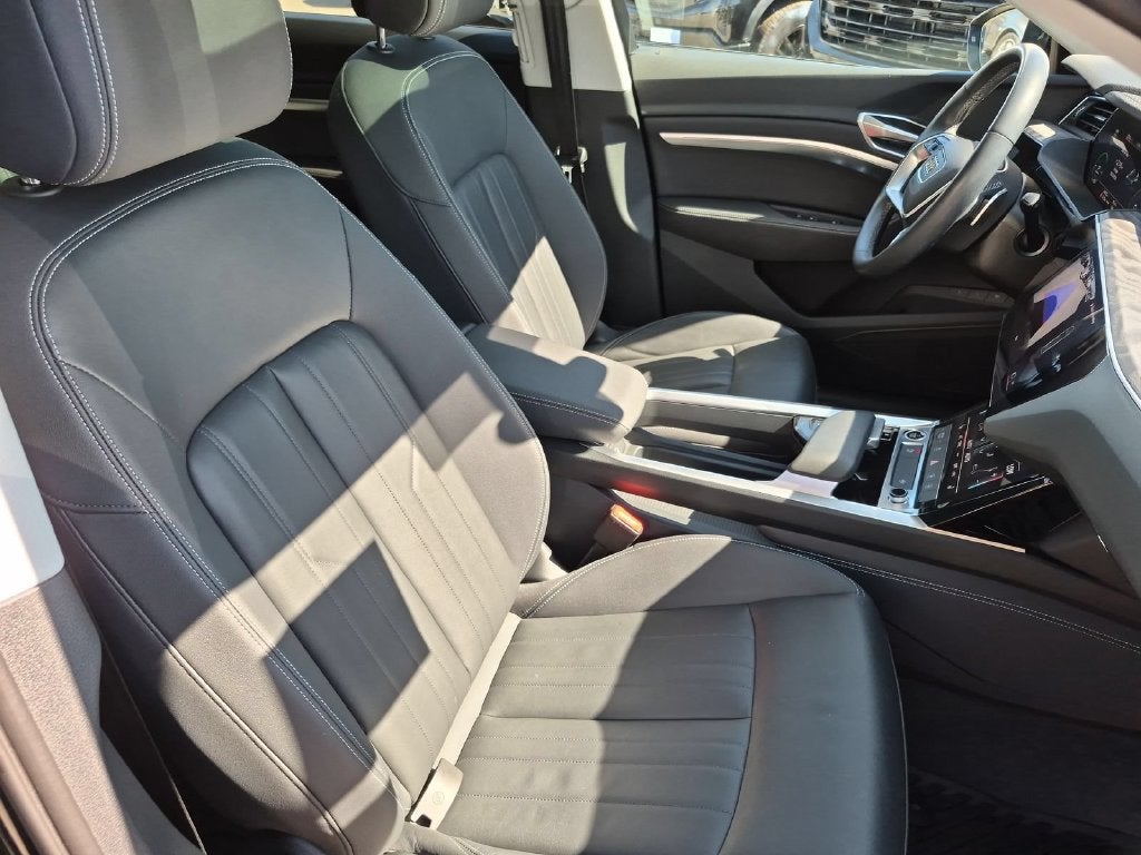 2024 Audi Q8 e-tron Premium