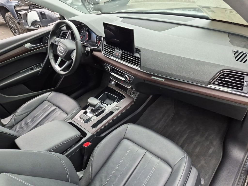 2022 Audi Q5 S line Premium