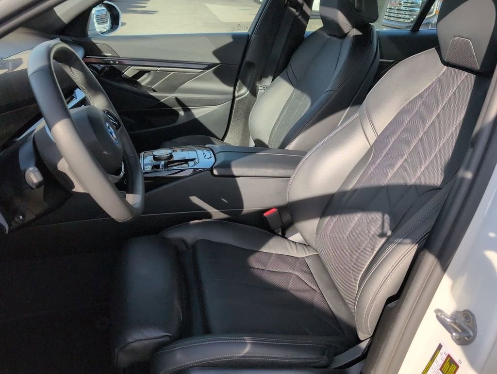 2024 BMW i5 eDrive40