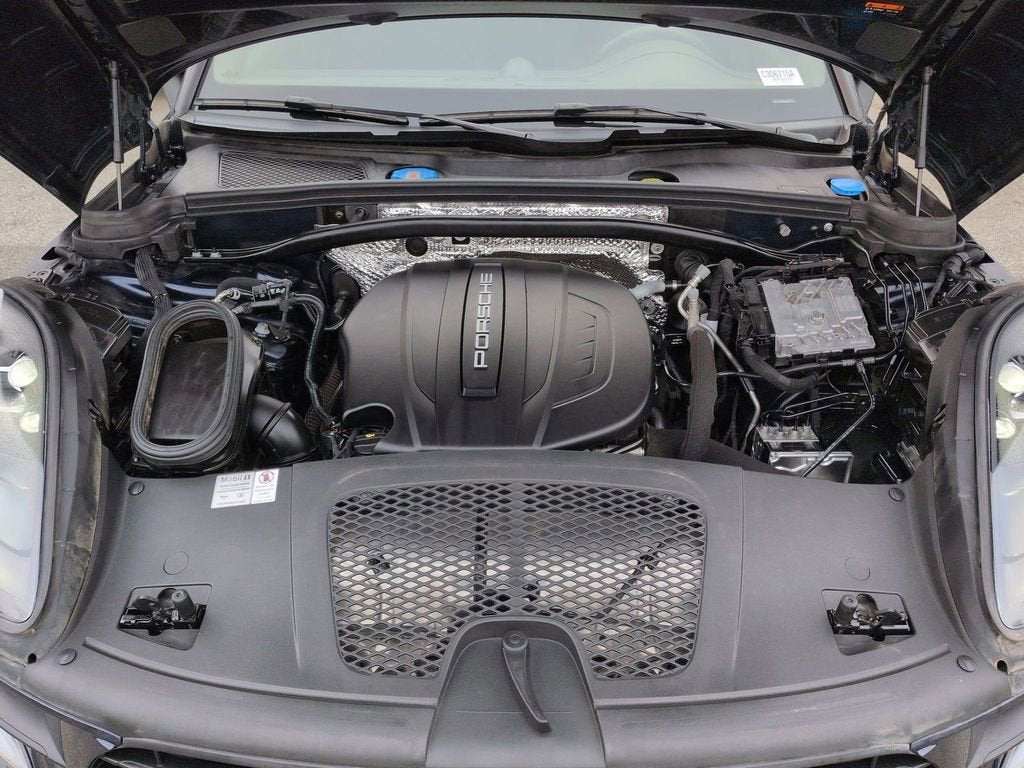 2021 Porsche Macan Base