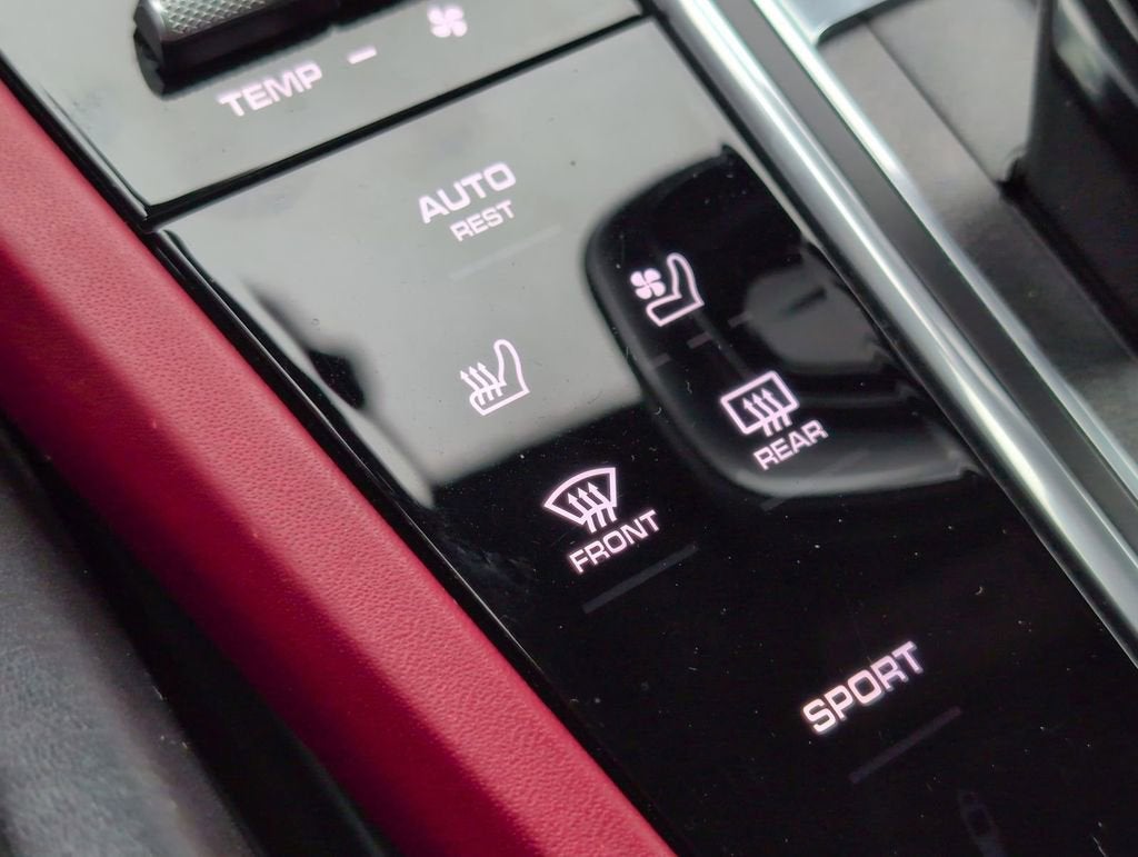 2021 Porsche Cayenne Base