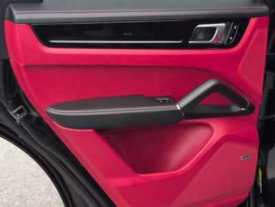 2021 Porsche Cayenne Base