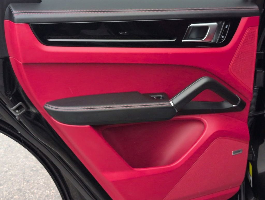 2021 Porsche Cayenne Base