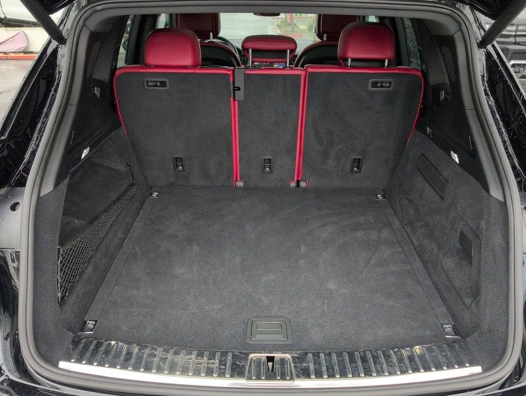 2021 Porsche Cayenne Base