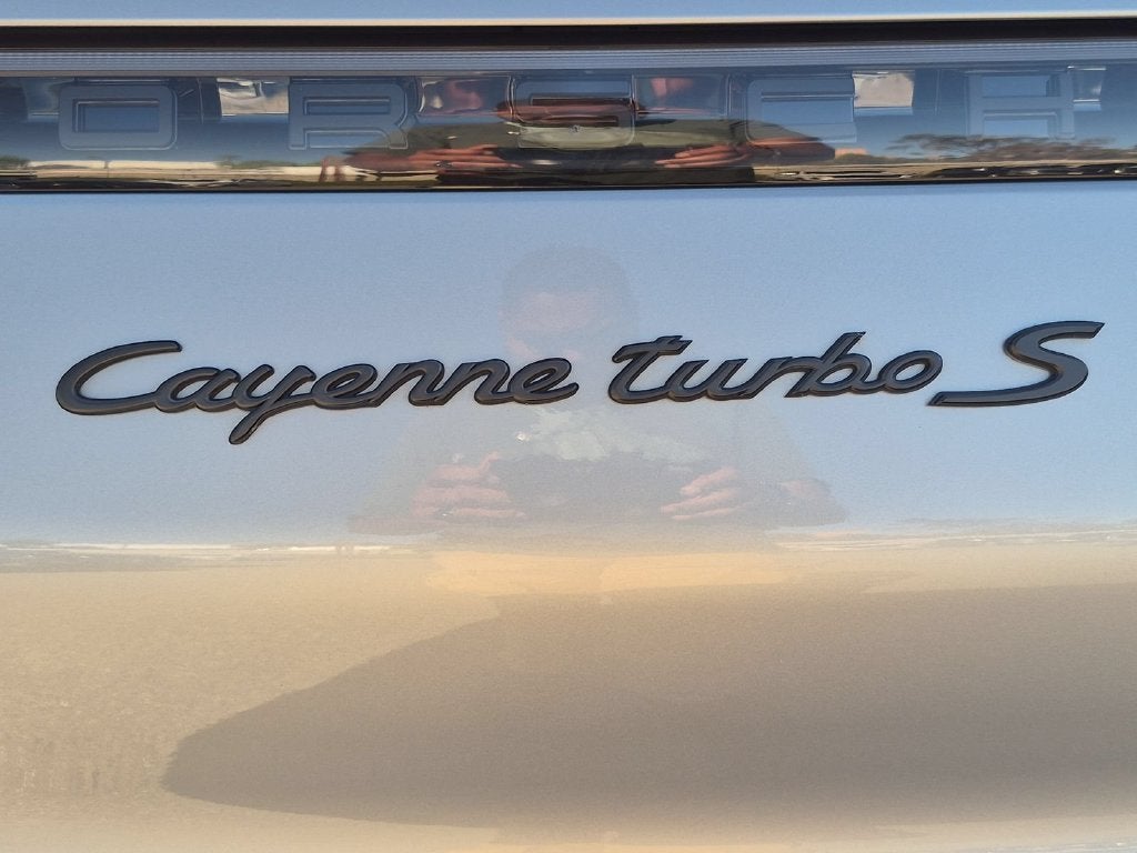 2020 Porsche Cayenne Turbo S E-Hybrid