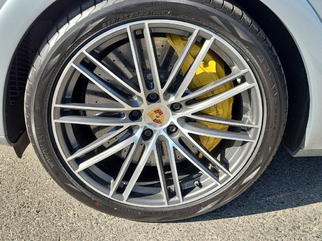 2020 Porsche Cayenne Turbo S E-Hybrid